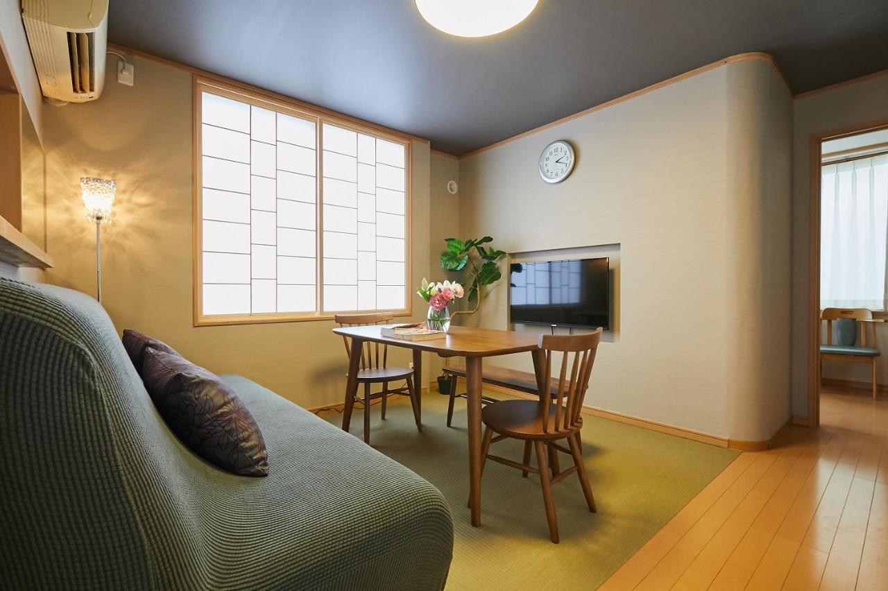 G48 * Tōkyō